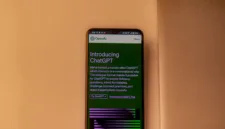 Adobe resmi merilis aplikasi Premiere untuk perangkat Android dengan dukungan fitur AI dan resolusi 4K.