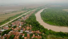 BMKG memprediksi musim hujan periode 2026/2027 di Indonesia mundur akibat dampak El Nino dan IOD.