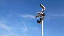Rekaman CCTV yang memperlihatkan oknum Kades dan seorang politisi di dalam lift apartemen di Bekasi mendadak viral di media sosial.