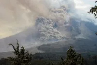 Personel gabungan TNI disiagakan di Karo untuk antisipasi erupsi Gunung Sinabung