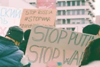 Putin Pengerahan Pasukan — Presiden Rusia Vladimir Putin mengeluarkan peringatan keras terkait pengerahan pasukan Eropa ke Ukraina.