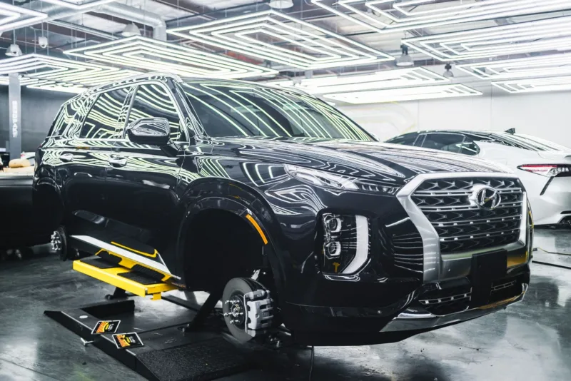 Harga Bekas Hyundai Palisade — Tampak eksterior Hyundai Palisade 2024 dengan desain maskulin dan berwibawa di pasar mobil bekas Indonesia.