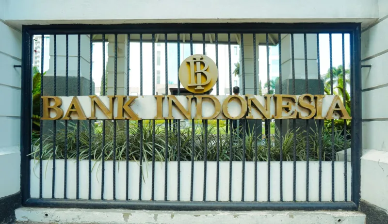 Kinerja Keuangan BRI — Gedung kantor PT Bank Rakyat Indonesia (Persero) Tbk atau BRI dengan logo khas berwarna biru.