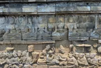 pengelolaan keuangan UMKM — Mahasiswa KKN-T Universitas Alma Ata memberikan edukasi pengelolaan keuangan kepada pelaku UMKM di Dusun Srikaton, Magelang.