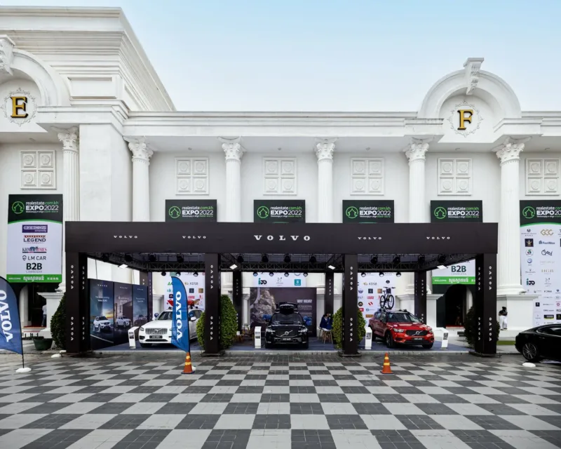 Jadwal Adira Expo — Suasana pameran Adira Expo yang menawarkan berbagai promo spesial bagi nasabah di Indonesia.