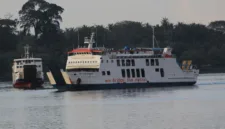 Gubernur Banten memastikan Pemprov Banten akan terus mendampingi keluarga korban kapal Arupadhatu I di perairan Selat Sunda.