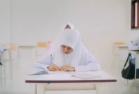 Siswa SMP Islam Al-Hikmah mengikuti kegiatan literasi digital KOMPAS yang diselenggarakan oleh Indonesia Median Foundation