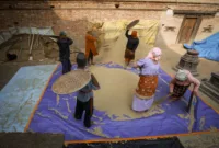 Banjir Nepal — Kondisi pemukiman warga dan infrastruktur yang hancur diterjang banjir bandang di lembah Bhotekoshi, Nepal.