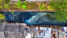 Tumpukan sampah kembali menggunung di Kali Skunder Babelan hanya berselang dua hari usai dibersihkan petugas.