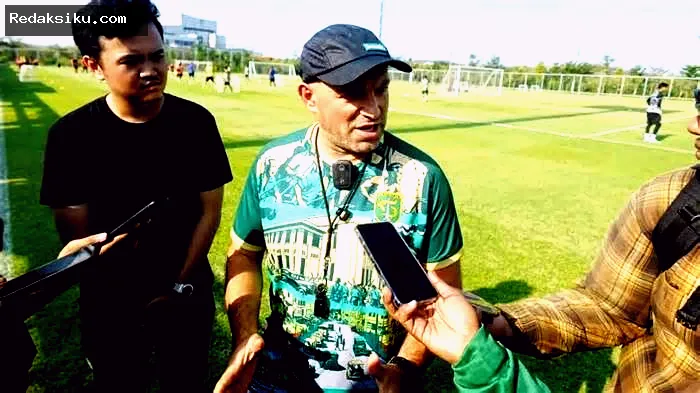 Persebaya vs Bhayangkara FC: Tavares Waspadai Cuaca dan Lapangan Persebaya vs Bhayangkara FC: Tavares Waspadai Cuaca dan Lapangan